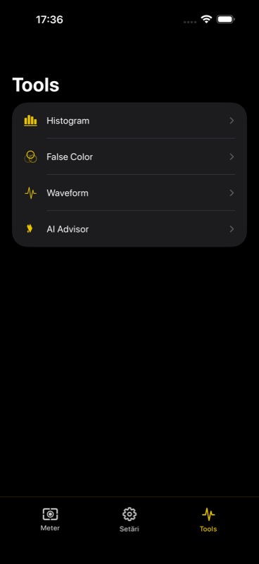 PhotoMeterPro histogram, false color, and waveform scopes